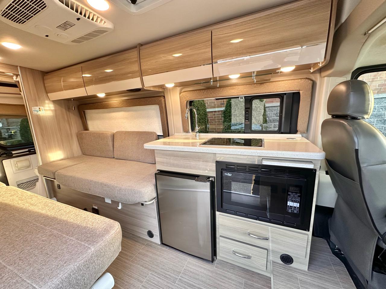 RAM Promaster 3500 High Roof Window Van 2021