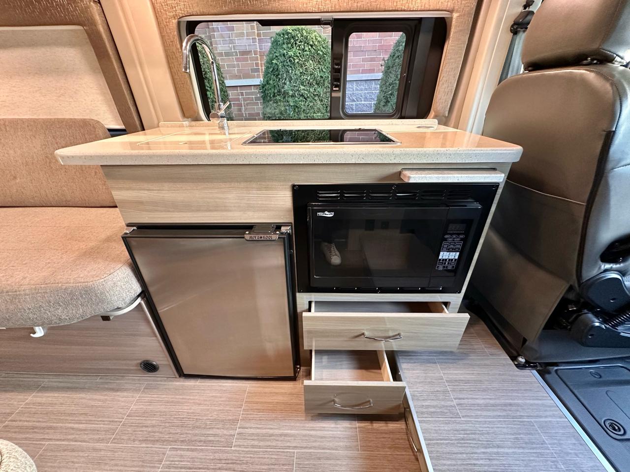 RAM Promaster 3500 High Roof Window Van 2021