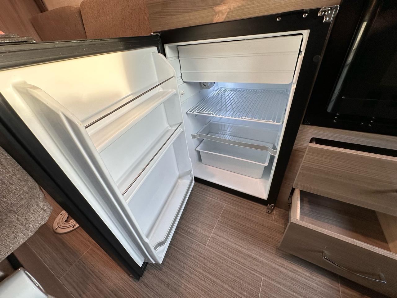 RAM Promaster 3500 High Roof Window Van 2021