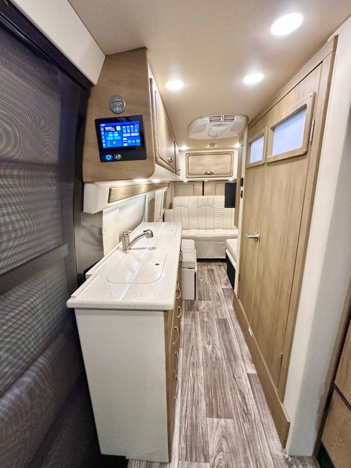 Mercedes-Benz Sprinter 3500 XD 170-in. WB 2021