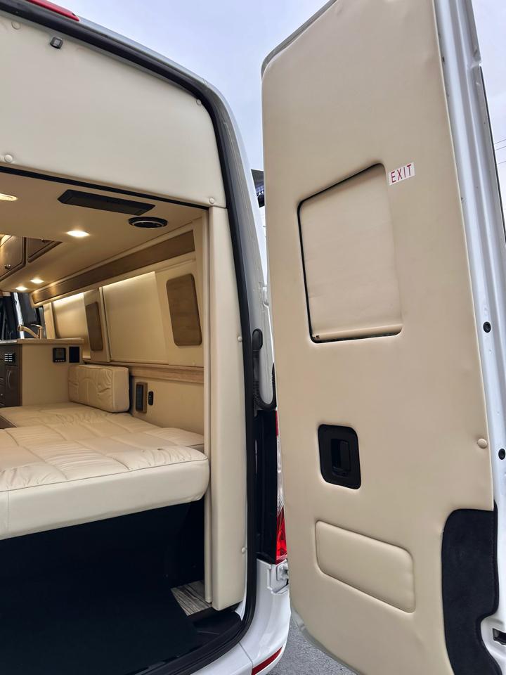 Mercedes-Benz Sprinter 3500 XD 170-in. WB 2021