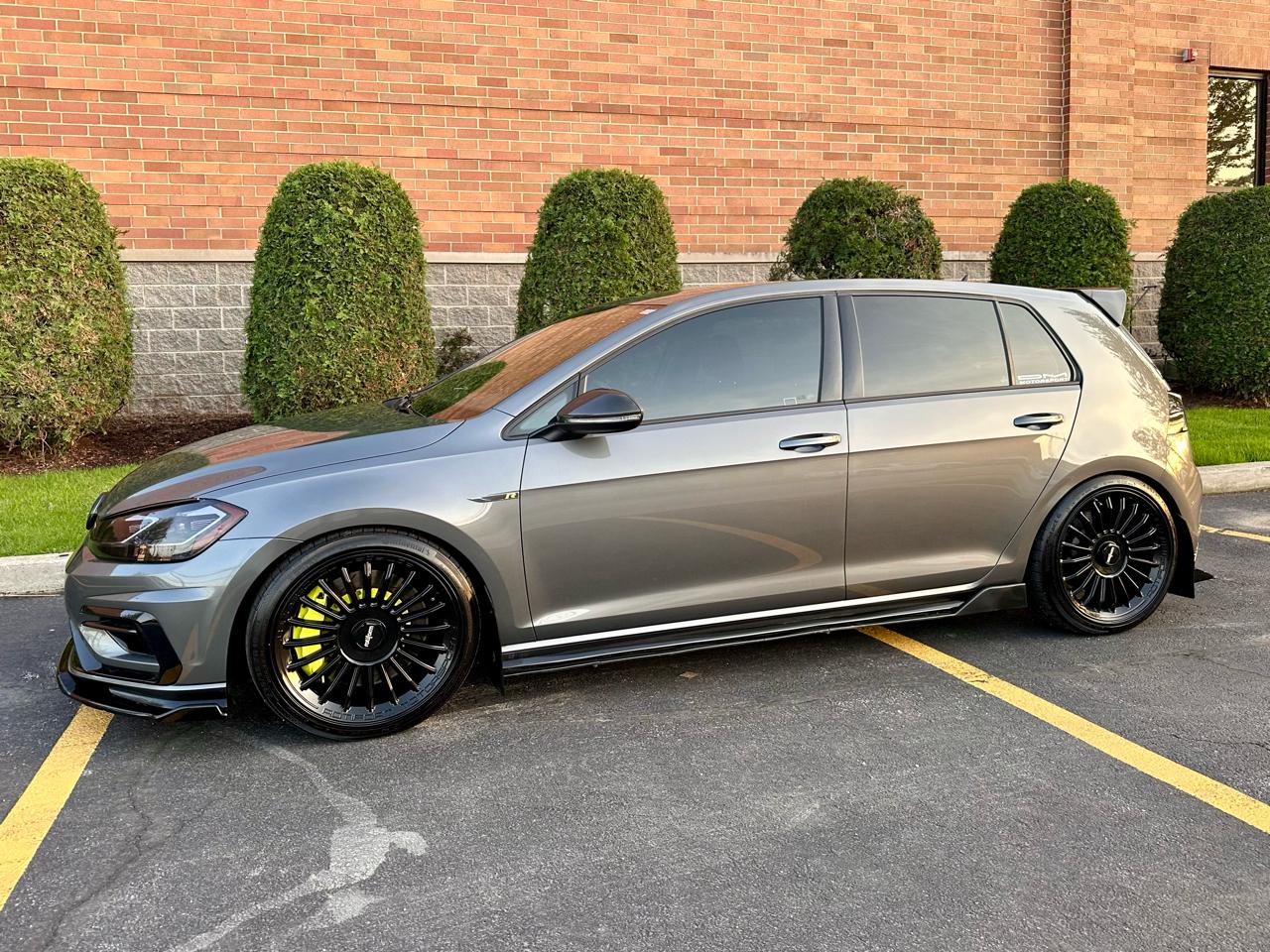 Volkswagen Golf R DCS and Navigation 6M 2019