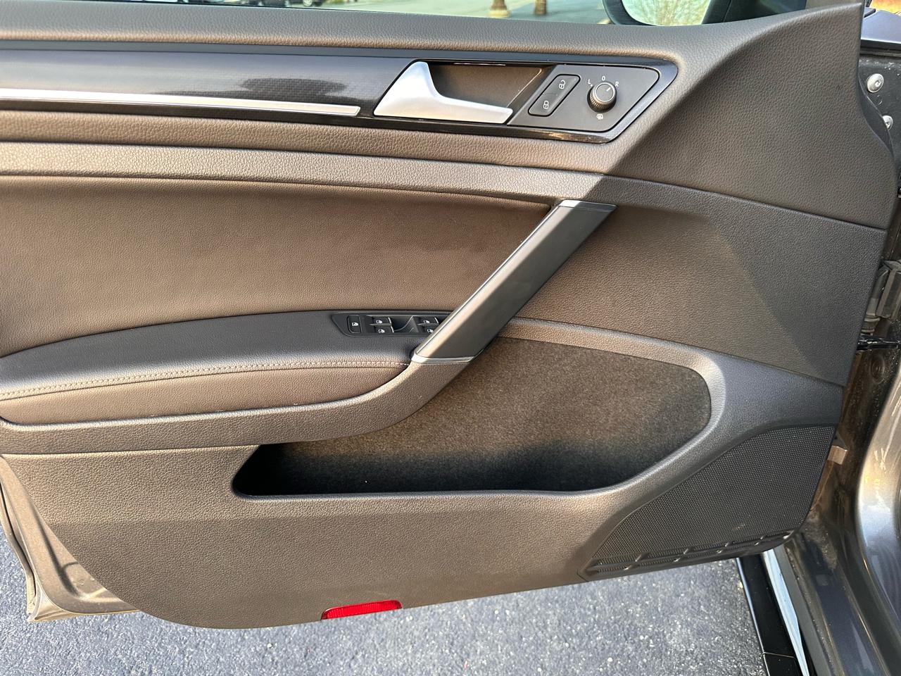 Volkswagen Golf R DCS and Navigation 6M 2019