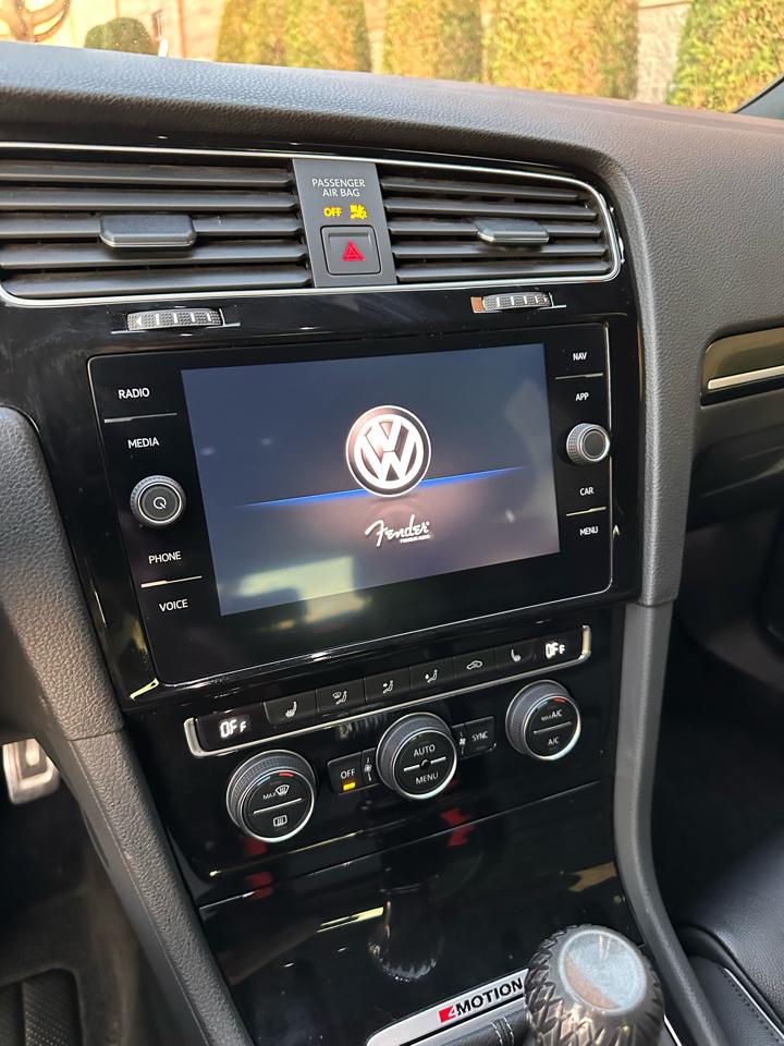 Volkswagen Golf R DCS and Navigation 6M 2019
