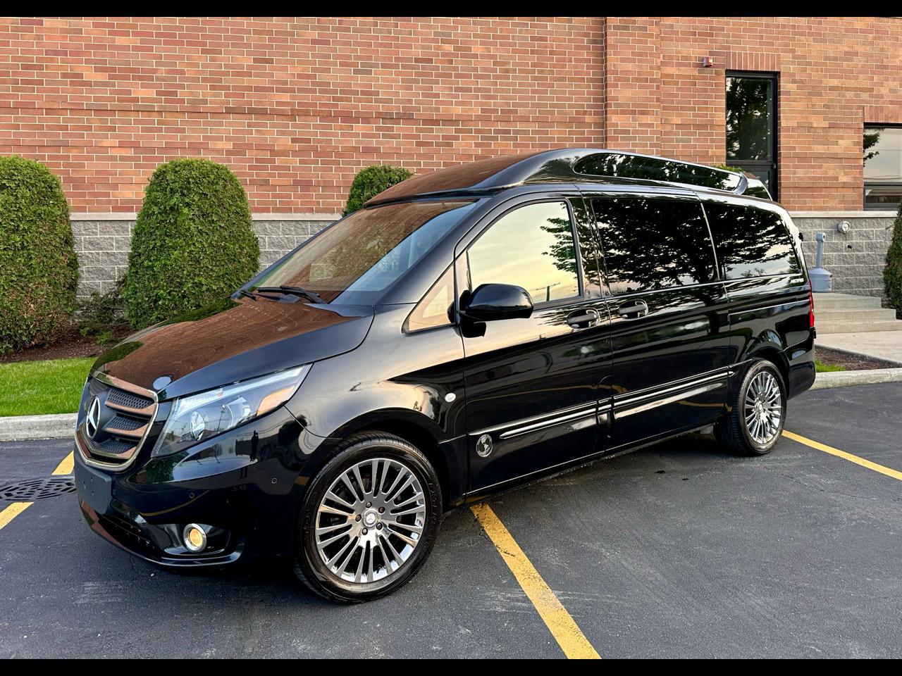 Mercedes-Benz Metris Passenger Van 2018