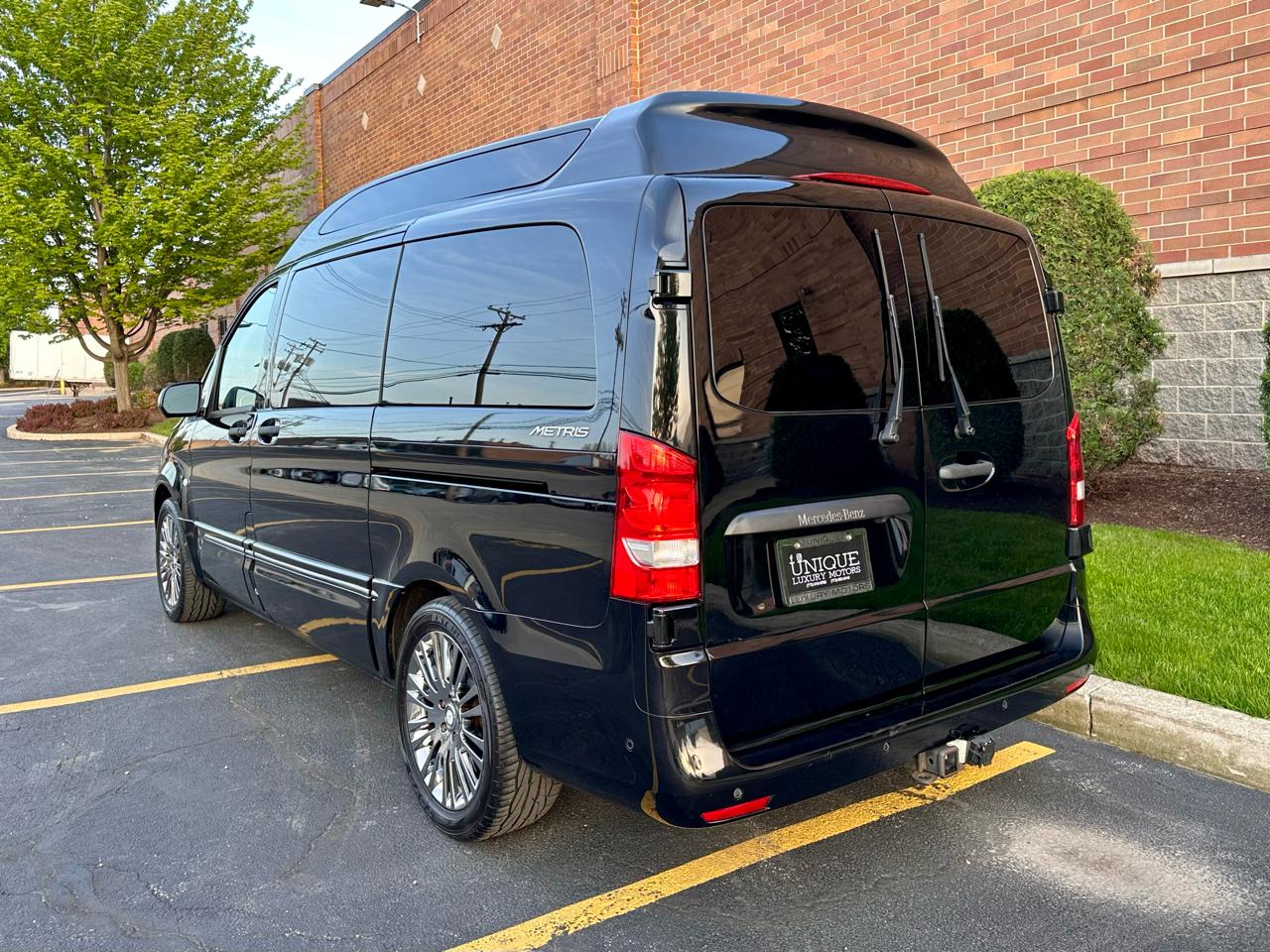 Mercedes-Benz Metris Passenger Van 2018