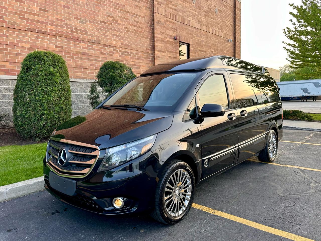 Mercedes-Benz Metris Passenger Van 2018