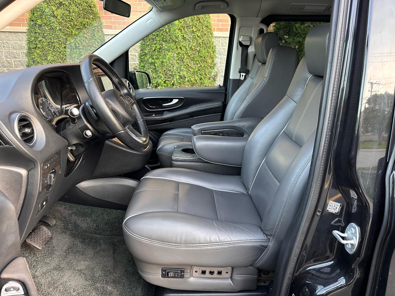 Mercedes-Benz Metris Passenger Van 2018