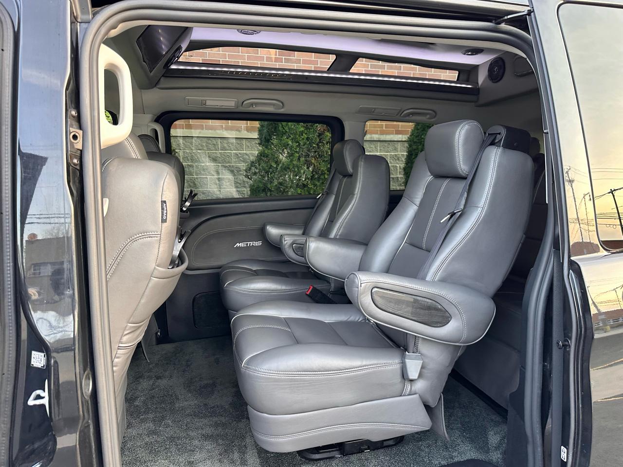 Mercedes-Benz Metris Passenger Van 2018