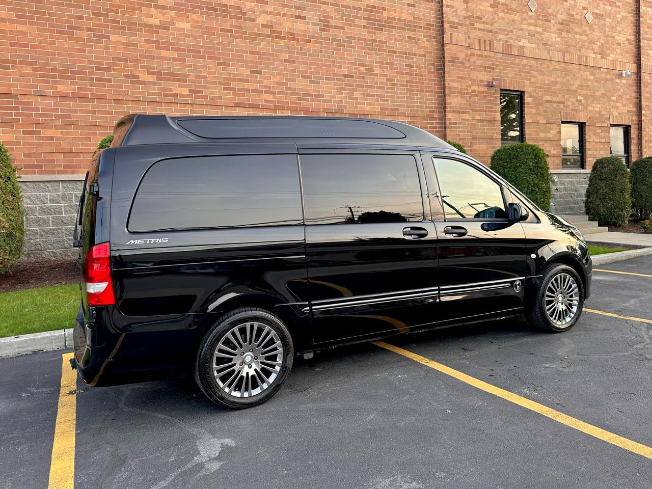 Mercedes-Benz Metris Passenger Van 2018