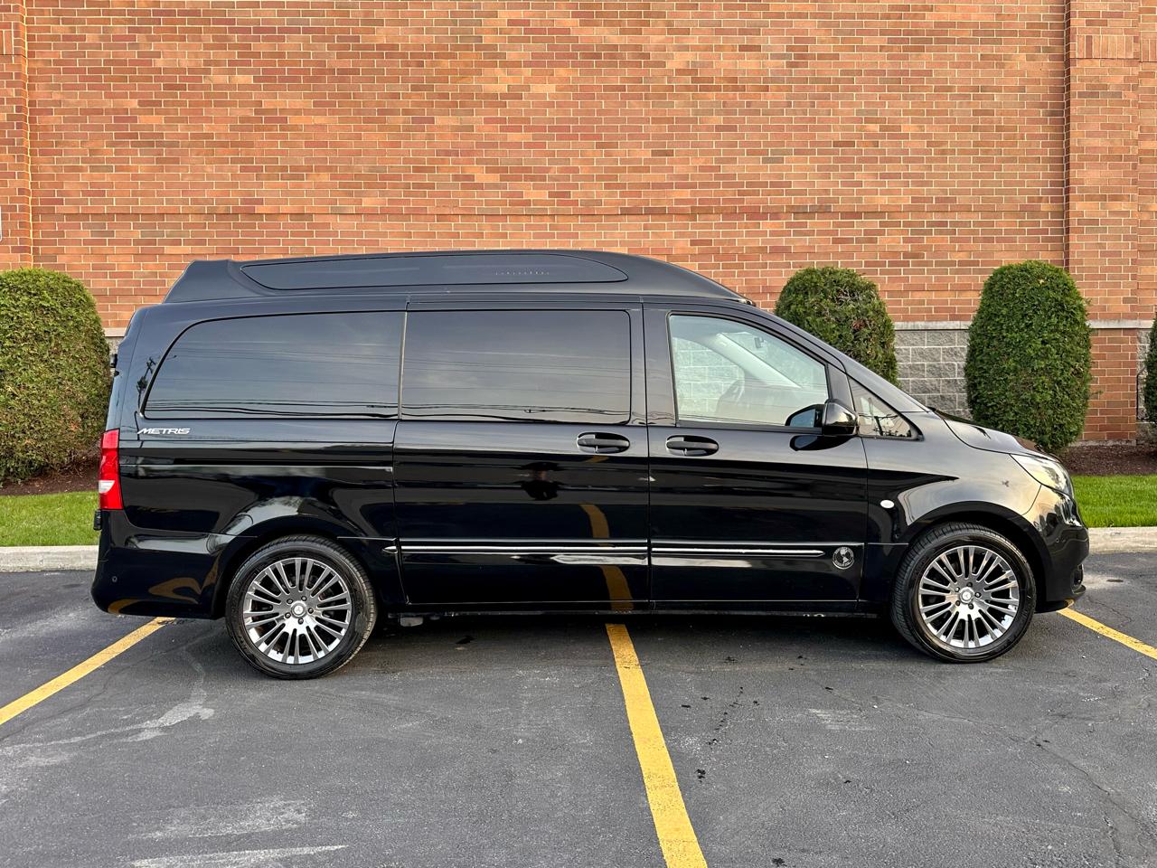 Mercedes-Benz Metris Passenger Van 2018