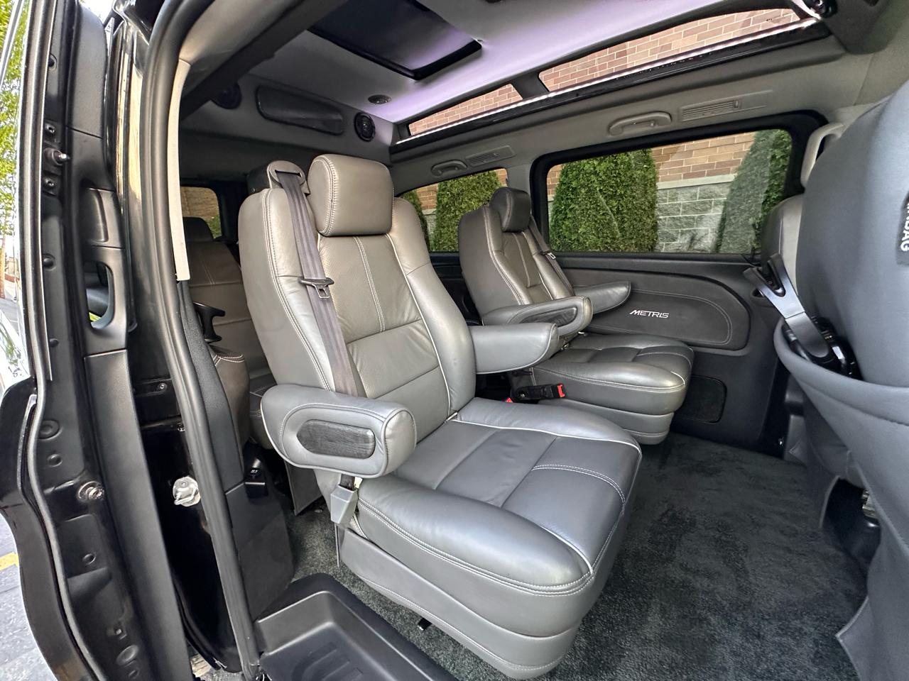 Mercedes-Benz Metris Passenger Van 2018