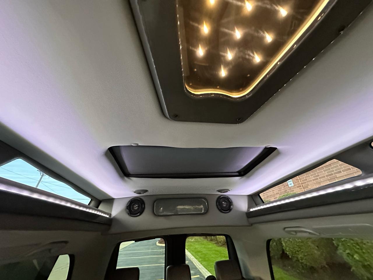 Mercedes-Benz Metris Passenger Van 2018