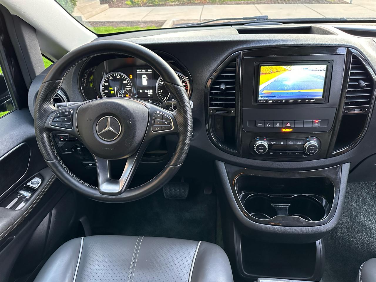 Mercedes-Benz Metris Passenger Van 2018