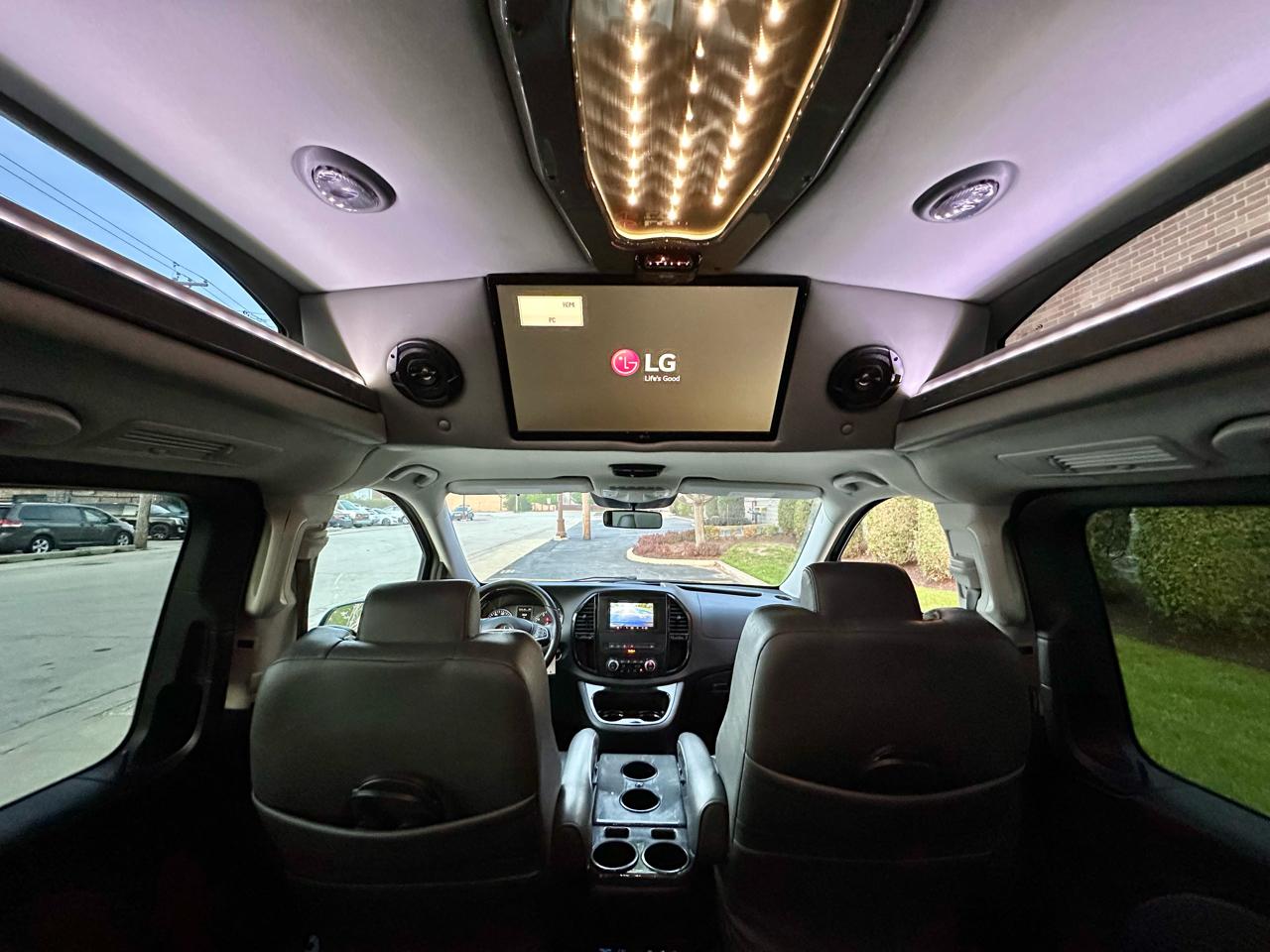 Mercedes-Benz Metris Passenger Van 2018