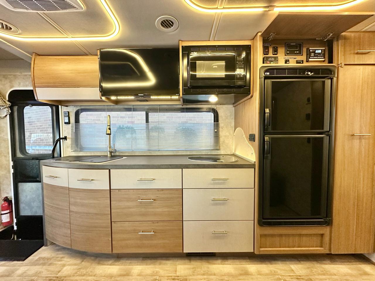 Mercedes-Benz Sprinter 3500 170-in. WB 2018