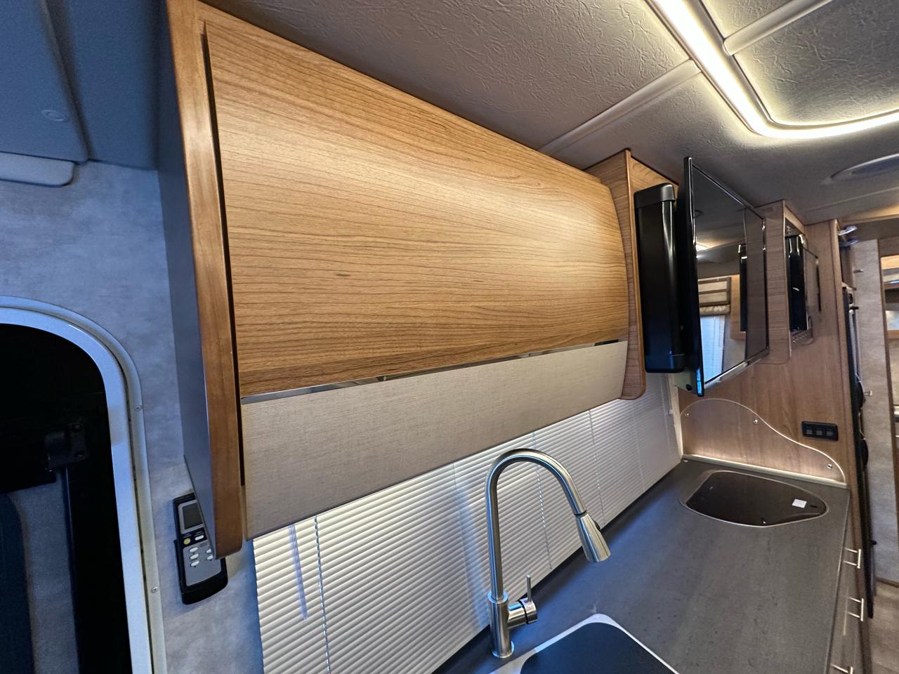 Mercedes-Benz Sprinter 3500 170-in. WB 2018