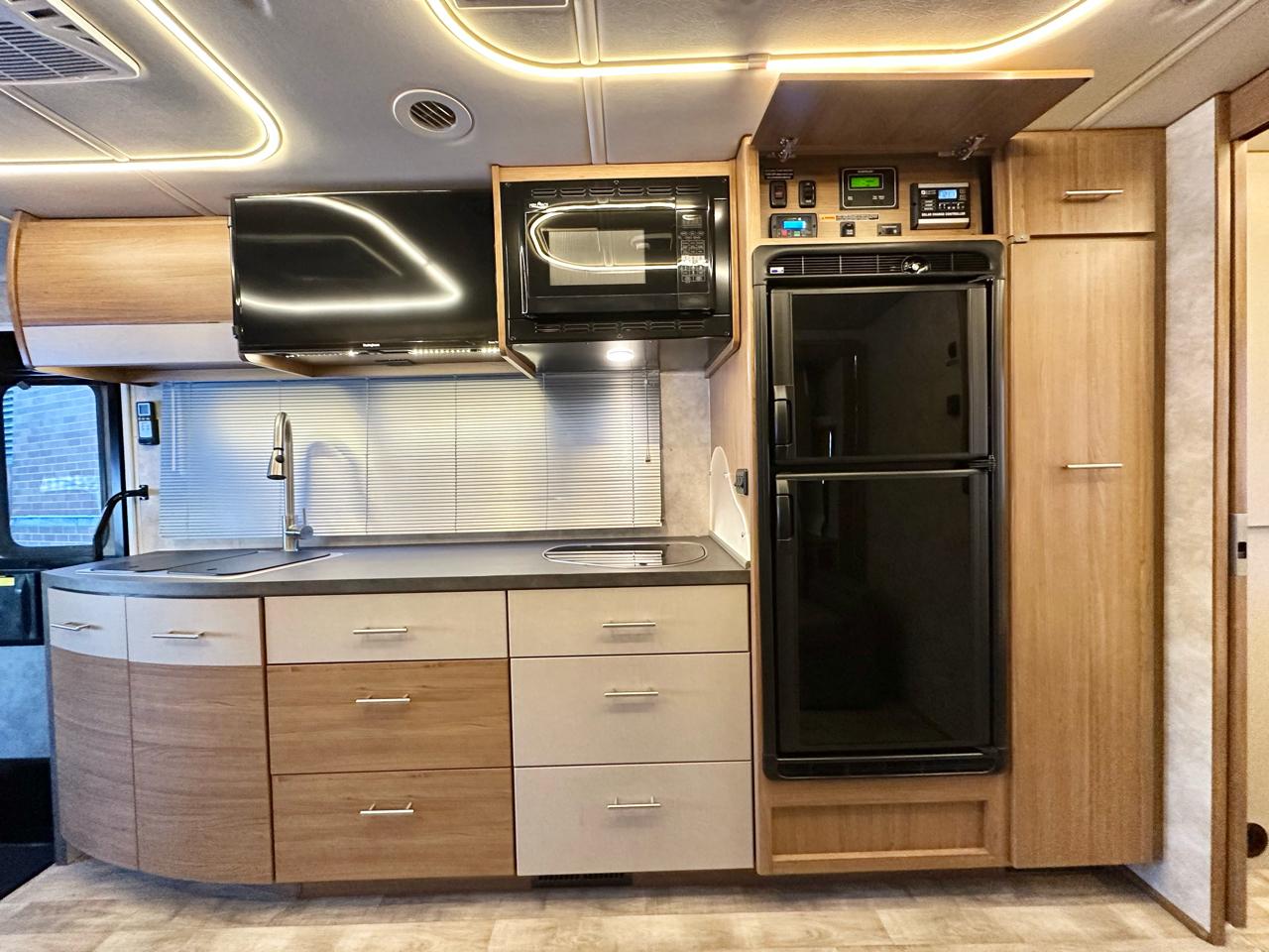 Mercedes-Benz Sprinter 3500 170-in. WB 2018