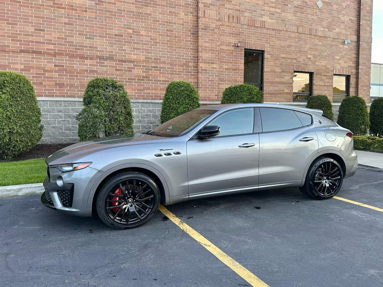 2022 Maserati Levante Modena's photo