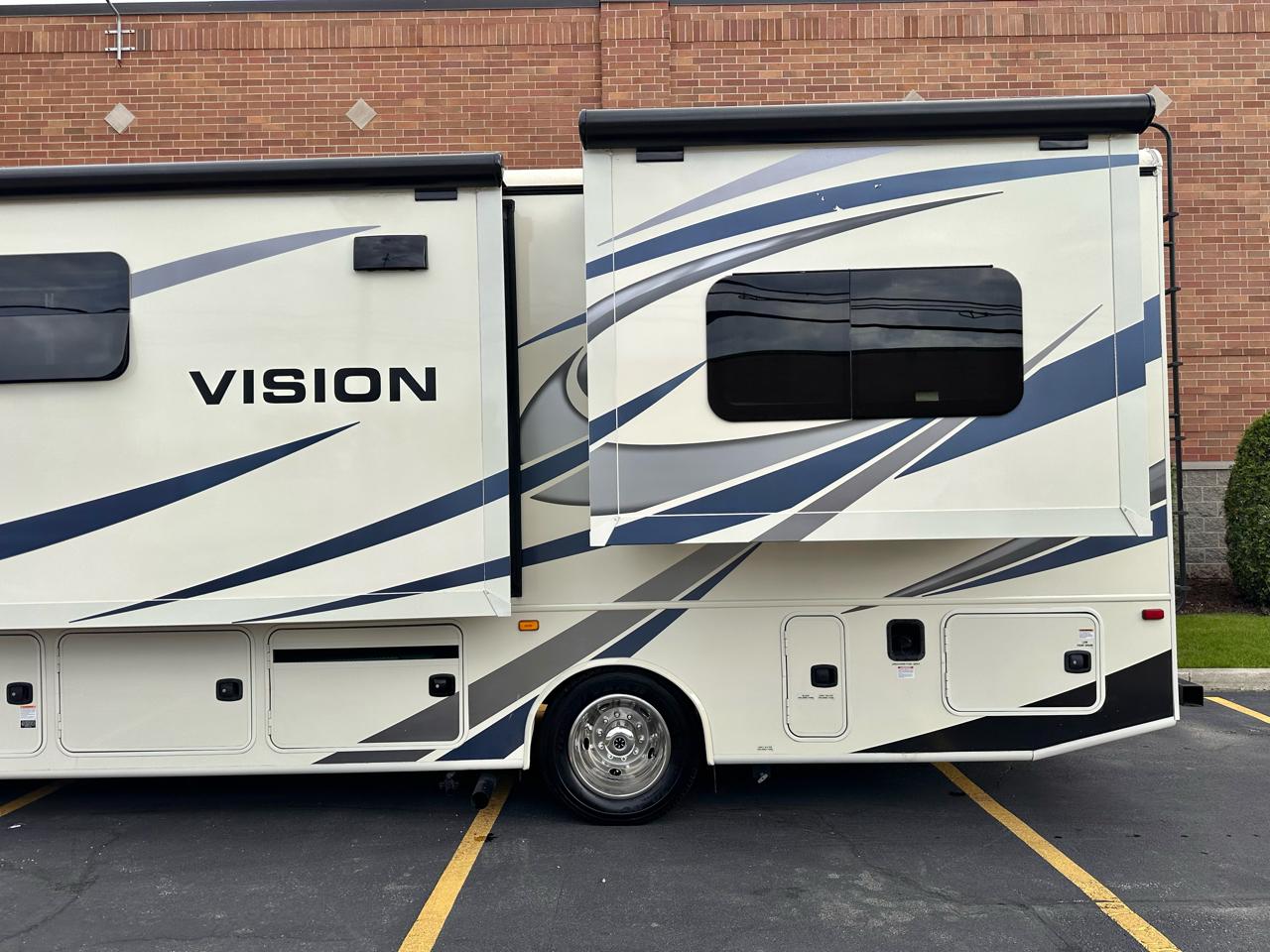 Entegra Coach Vision  2021