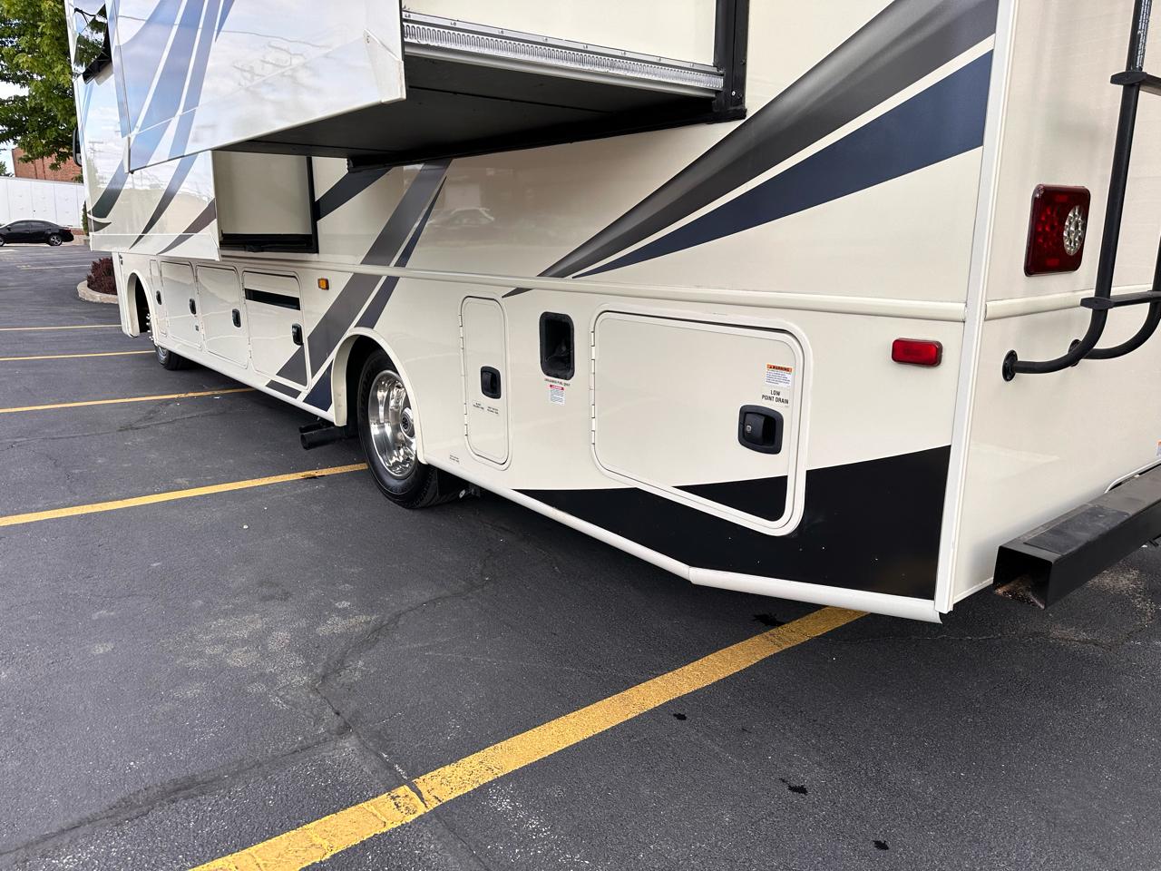 Entegra Coach Vision  2021