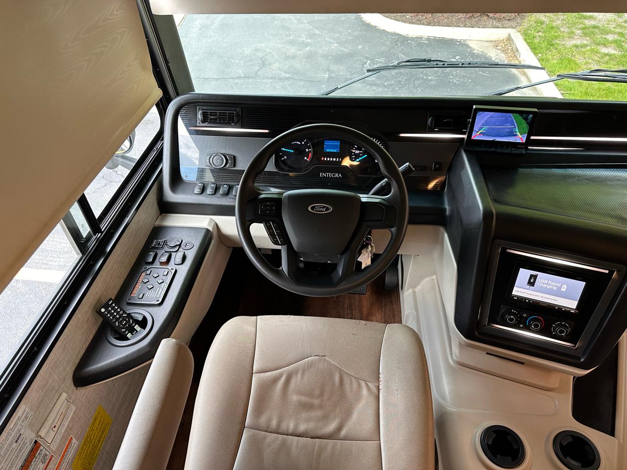 Entegra Coach Vision  2021