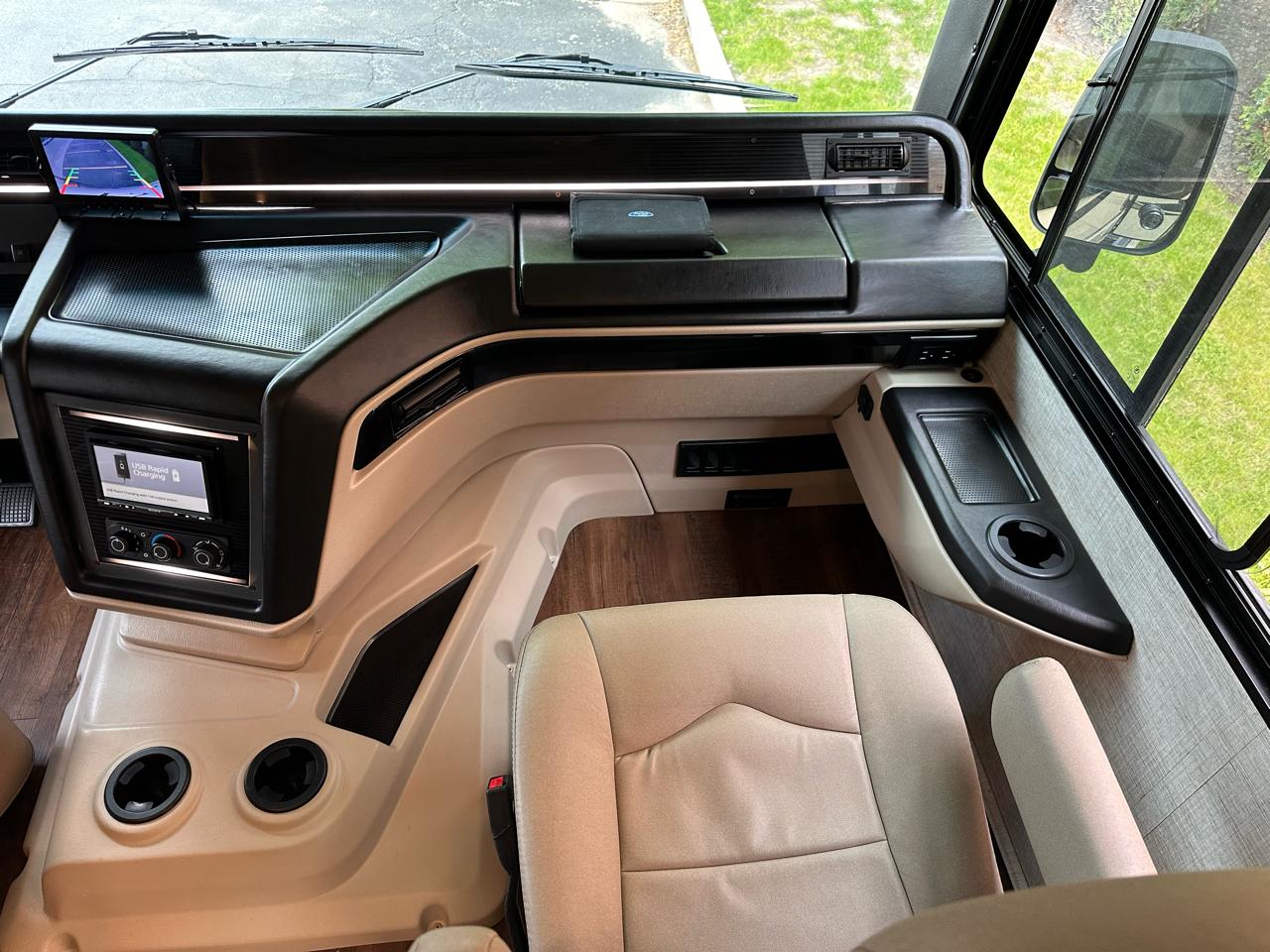Entegra Coach Vision  2021