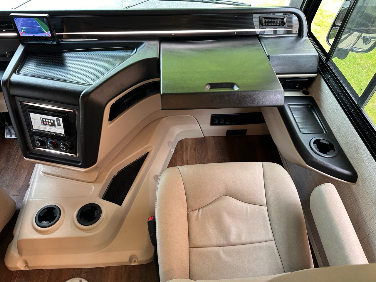 Entegra Coach Vision  2021