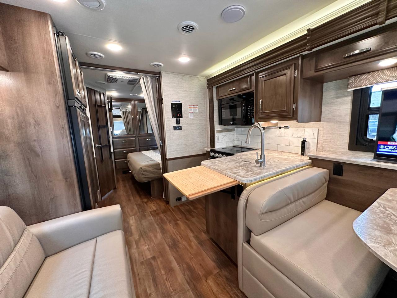 Entegra Coach Vision  2021