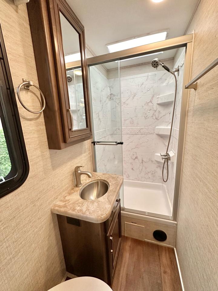 Entegra Coach Vision  2021