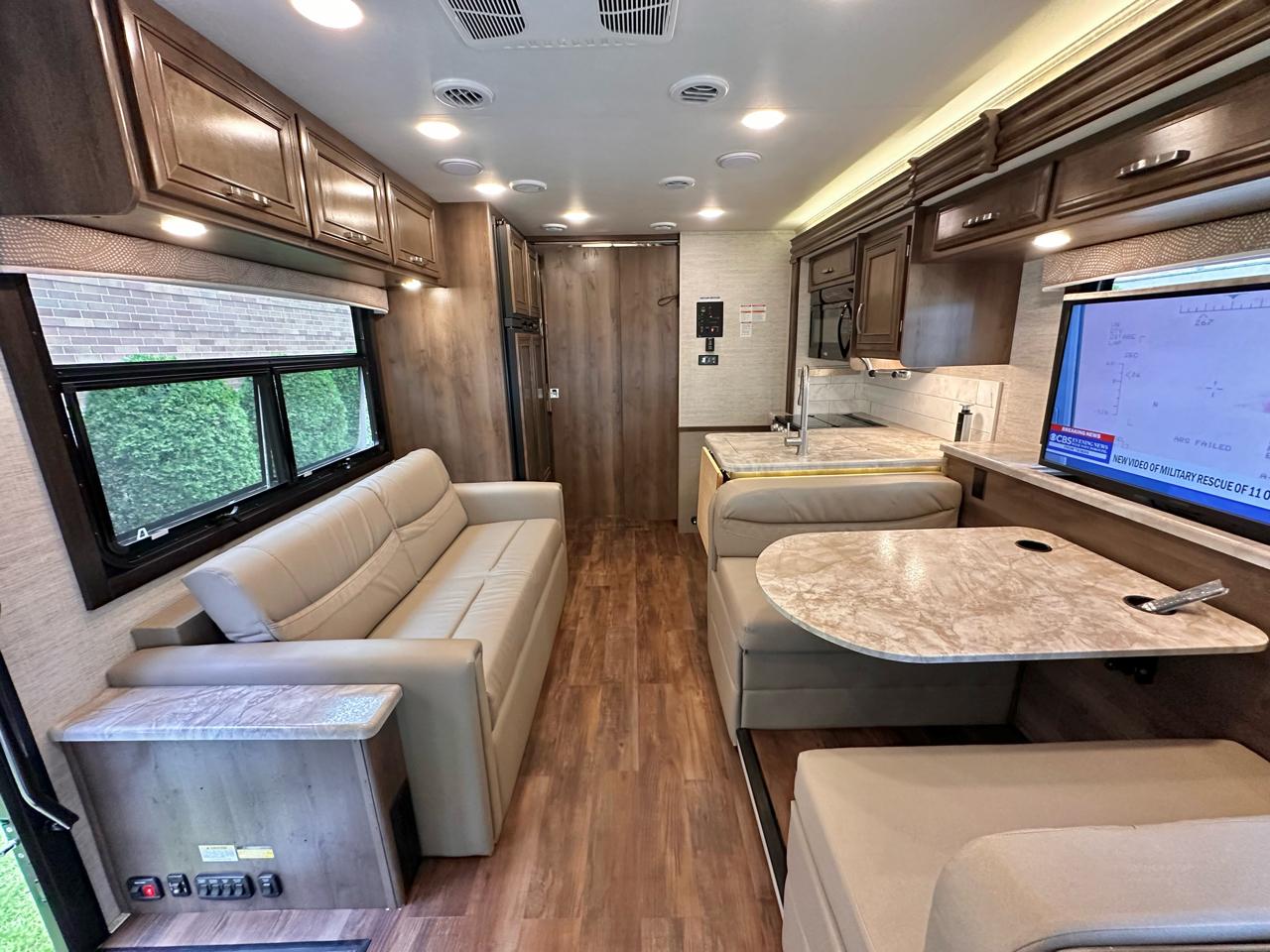 Entegra Coach Vision  2021