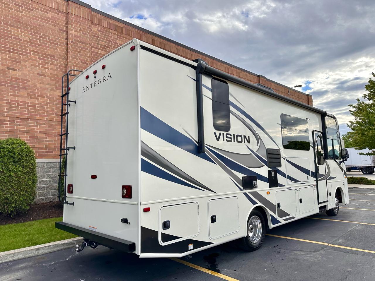 Entegra Coach Vision  2021