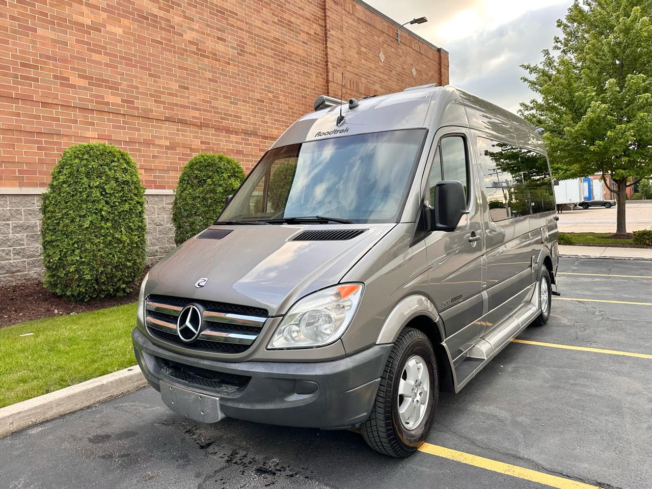 2012 Mercedes-Benz Sprinter's photo