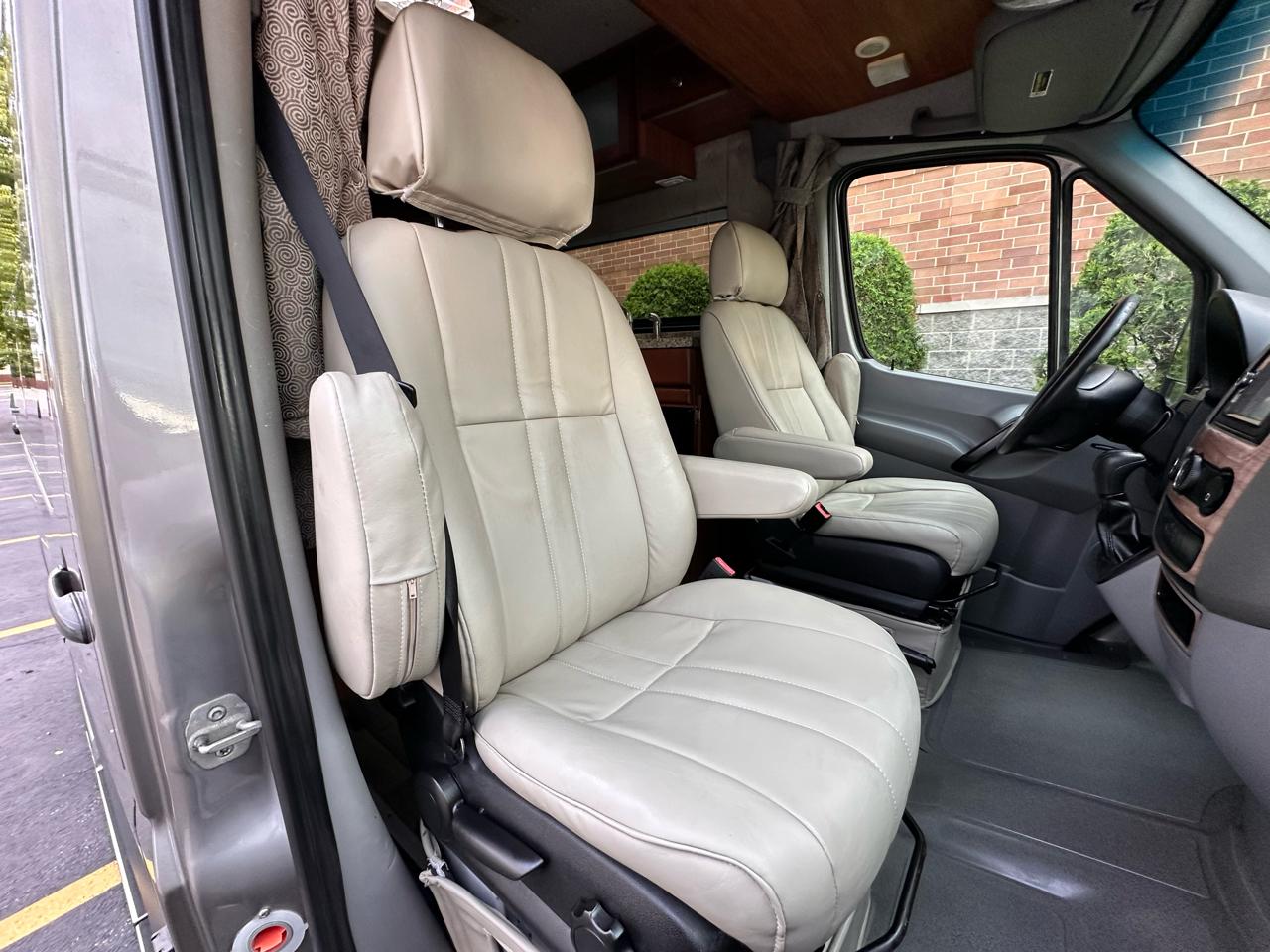 Mercedes-Benz Sprinter 2500 2013