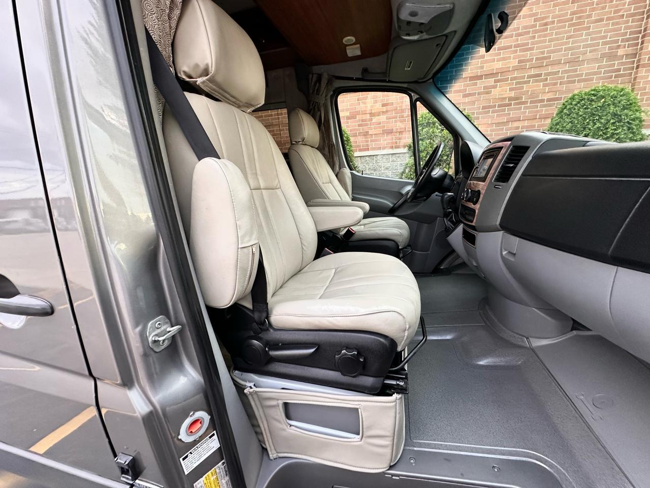 Mercedes-Benz Sprinter 2500 2013