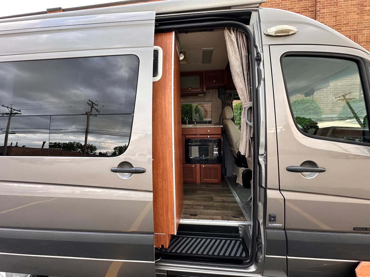 Mercedes-Benz Sprinter 2500 2013