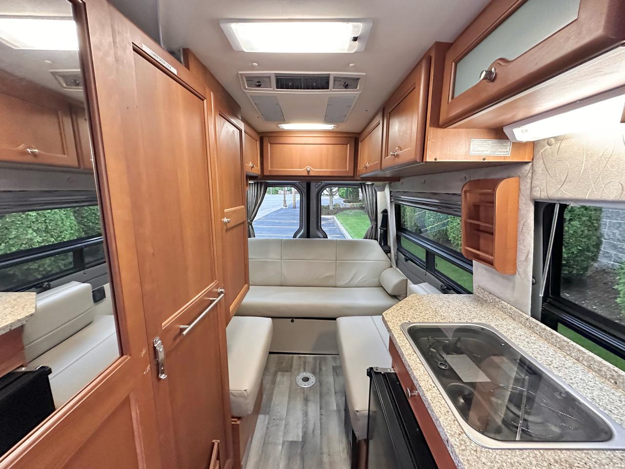 Mercedes-Benz Sprinter 2500 2013