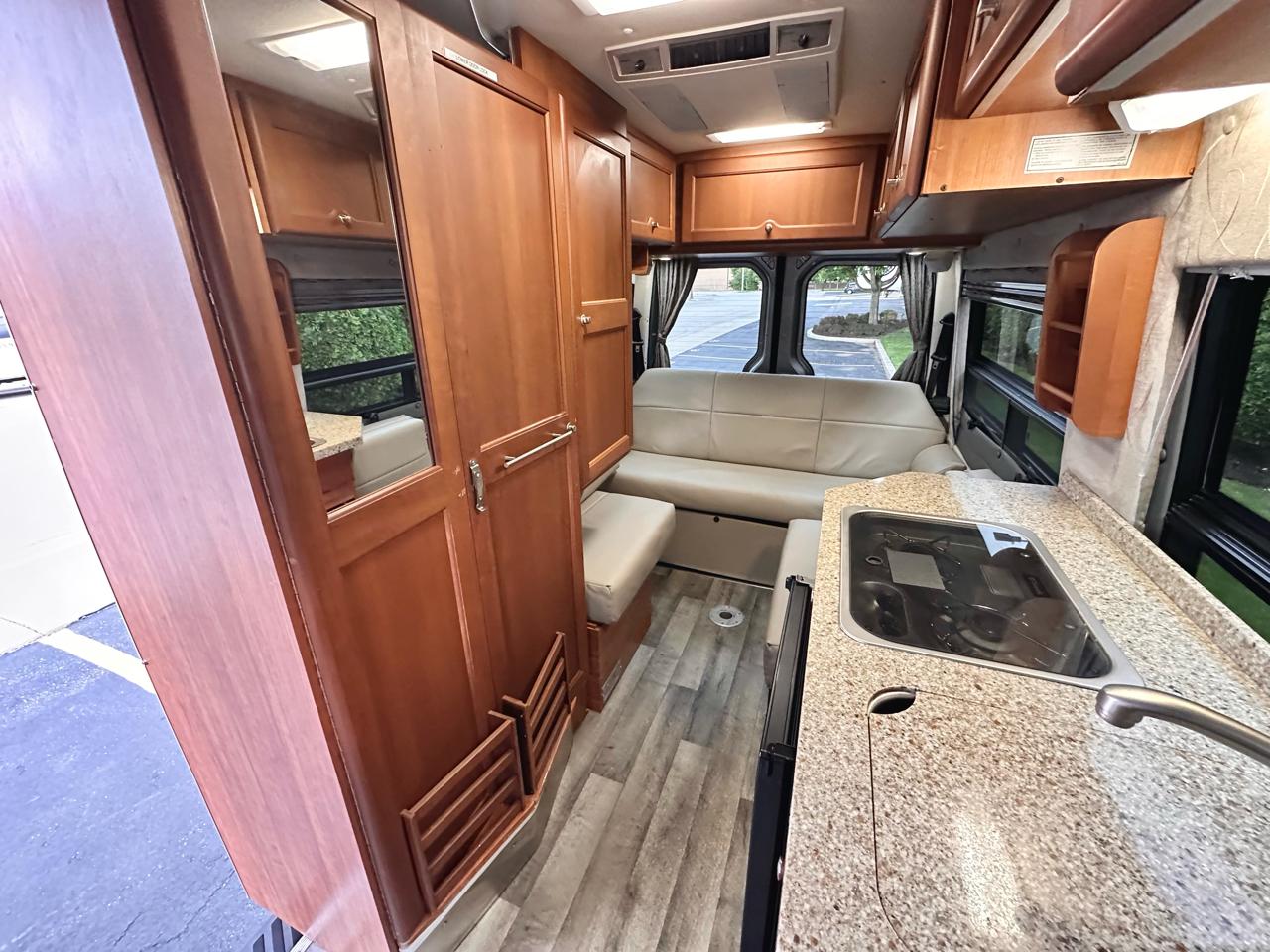 Mercedes-Benz Sprinter 2500 2013