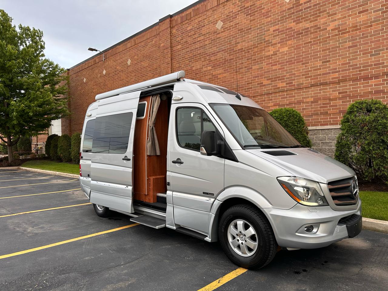 2016 Mercedes-Benz Sprinter 2500 144 WB High Roof's photo