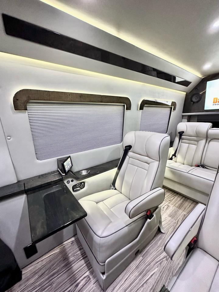 2015 Mercedes-Benz Sprinter 2500 170 WB High Roof Ext's photo