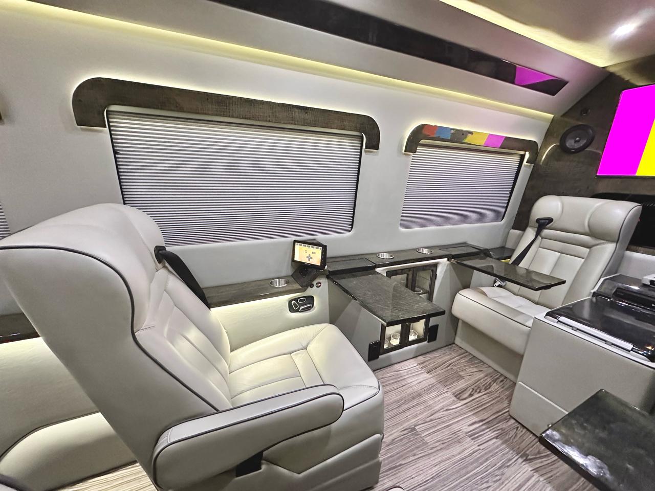 Mercedes-Benz Sprinter 2500 High Roof 170-in. WB EXT 2015