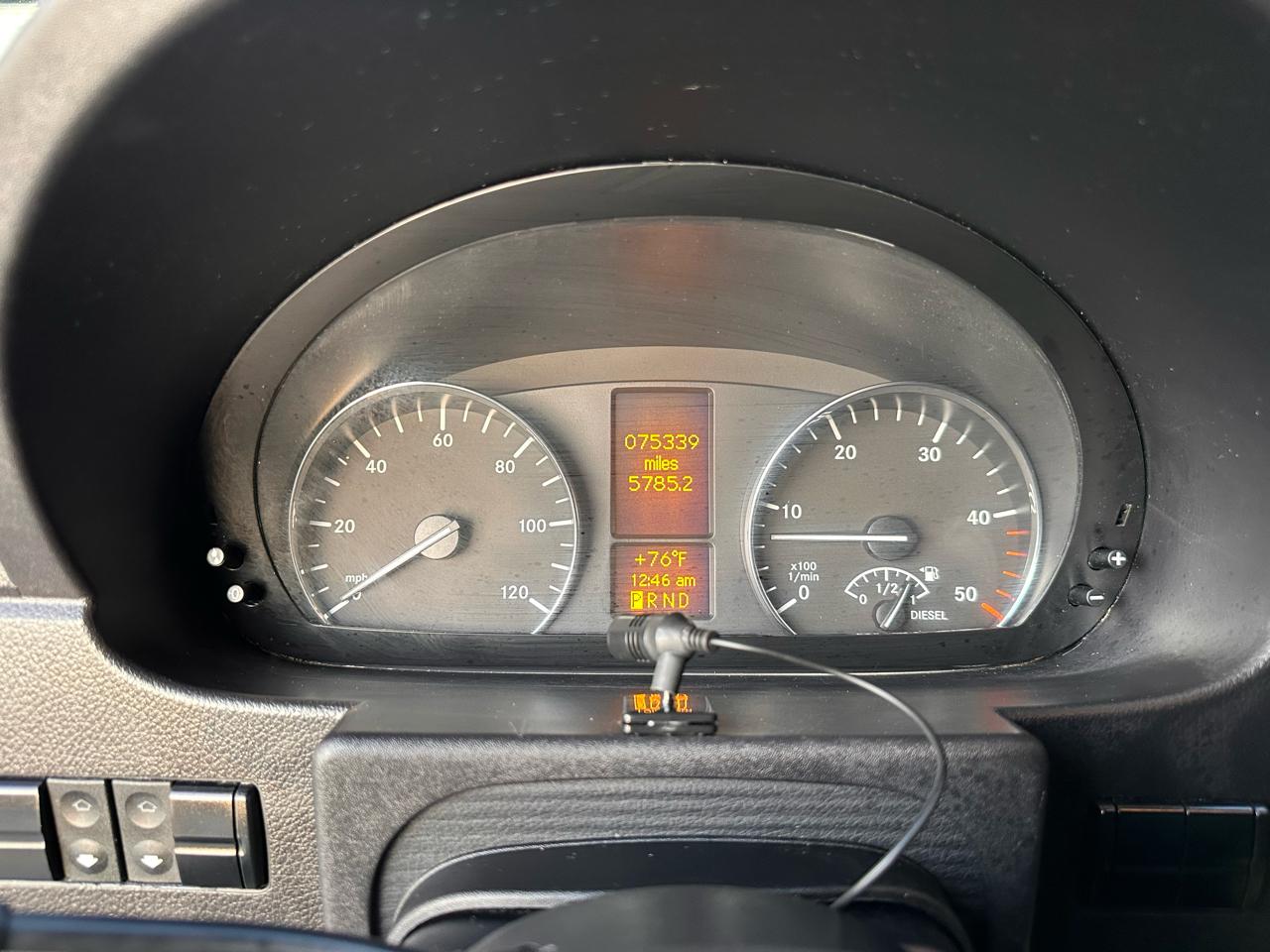 Mercedes-Benz Sprinter 2500 High Roof 170-in. WB EXT 2015