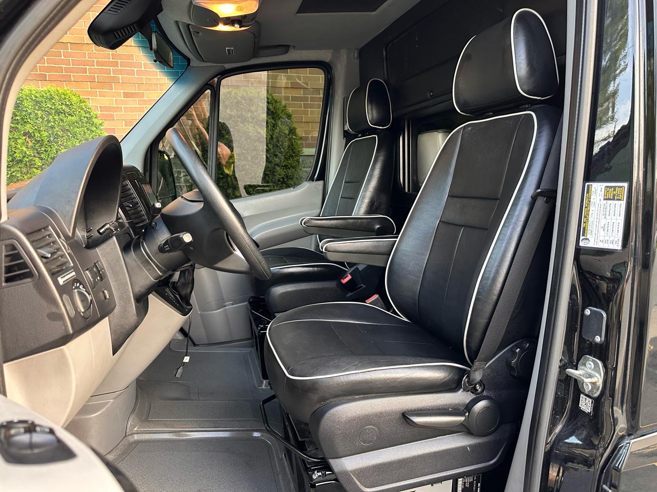 Mercedes-Benz Sprinter 2500 High Roof 170-in. WB EXT 2015