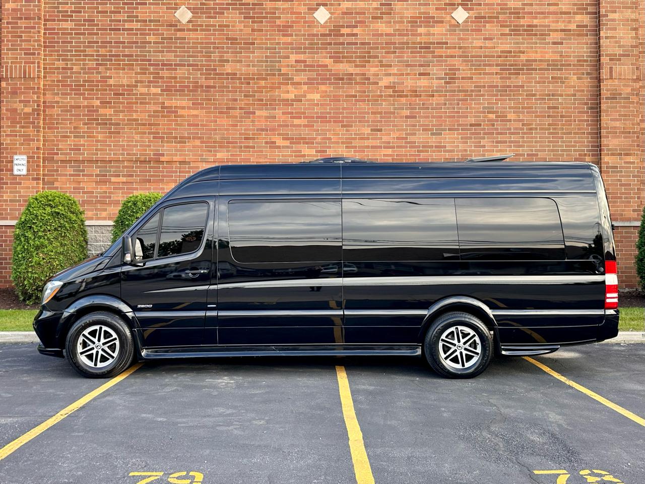 Mercedes-Benz Sprinter 2500 High Roof 170-in. WB EXT 2015