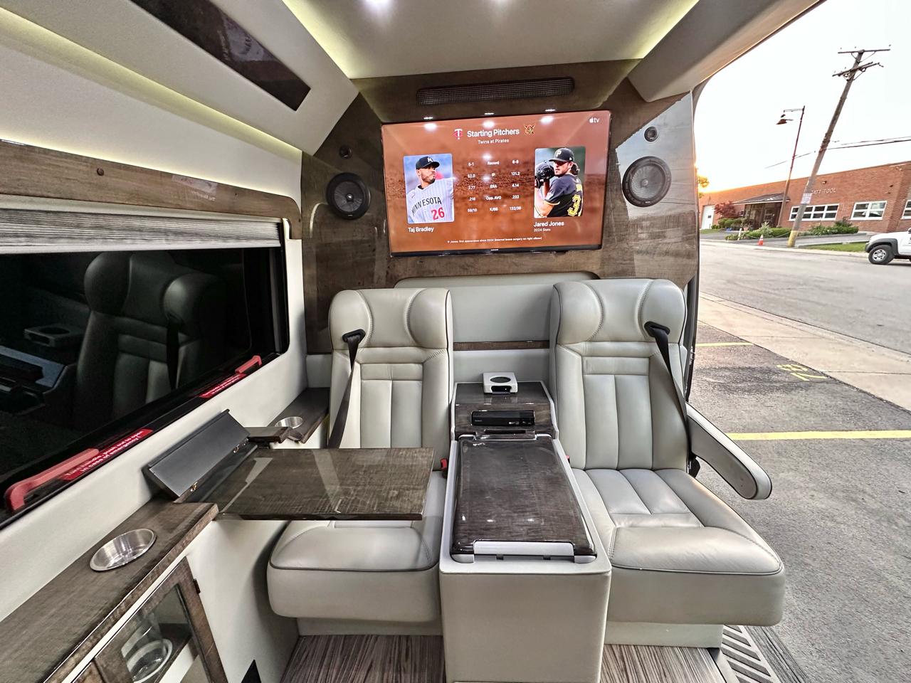 Mercedes-Benz Sprinter 2500 High Roof 170-in. WB EXT 2015