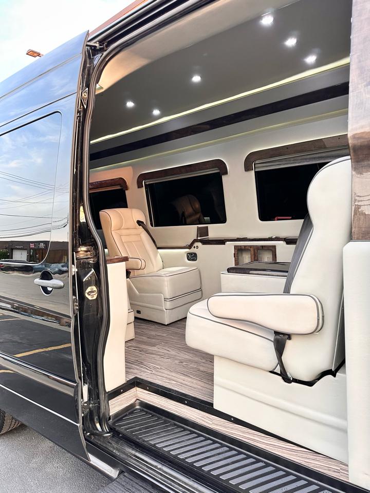 Mercedes-Benz Sprinter 2500 High Roof 170-in. WB EXT 2015