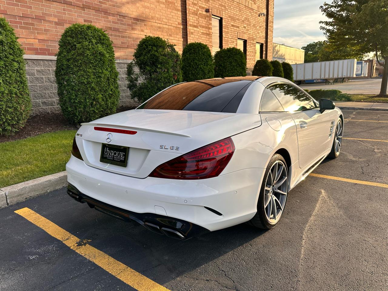 Mercedes-Benz SL-Class SL63 AMG 2017