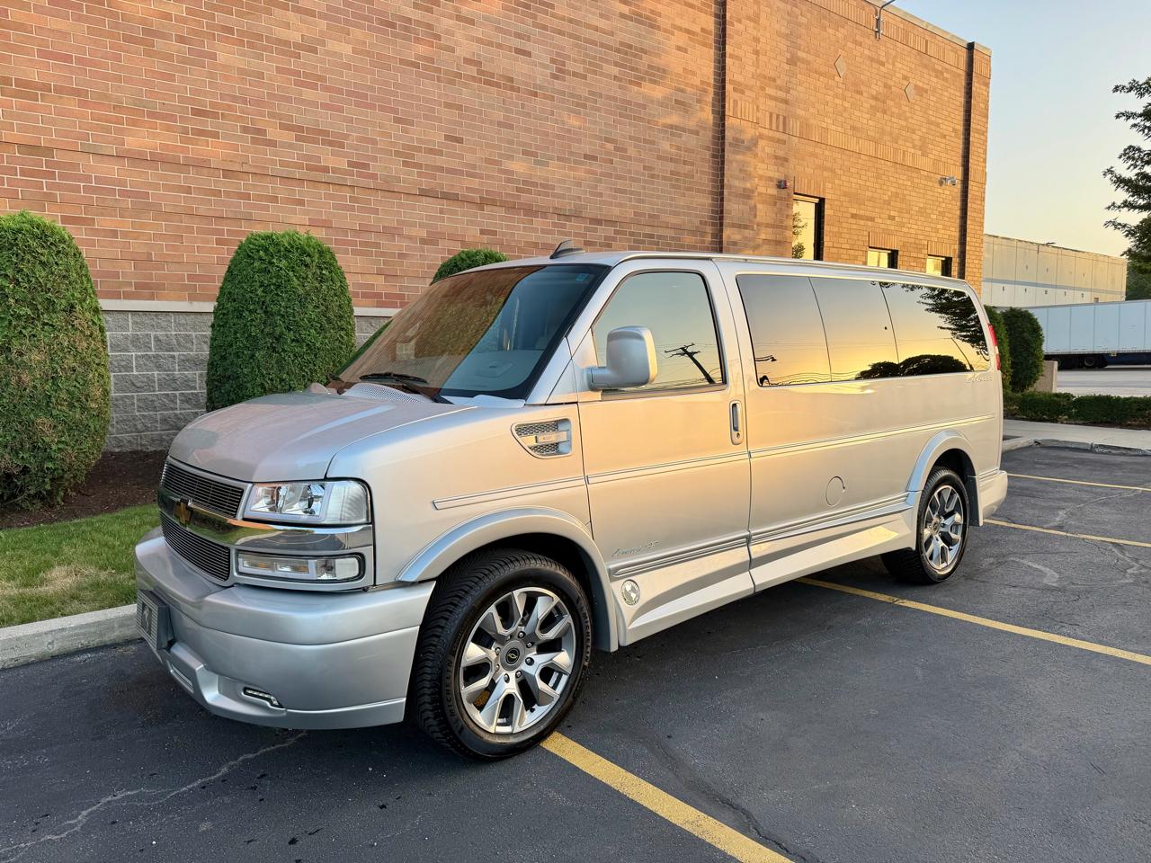 Chevrolet Express 2500 Cargo 2024