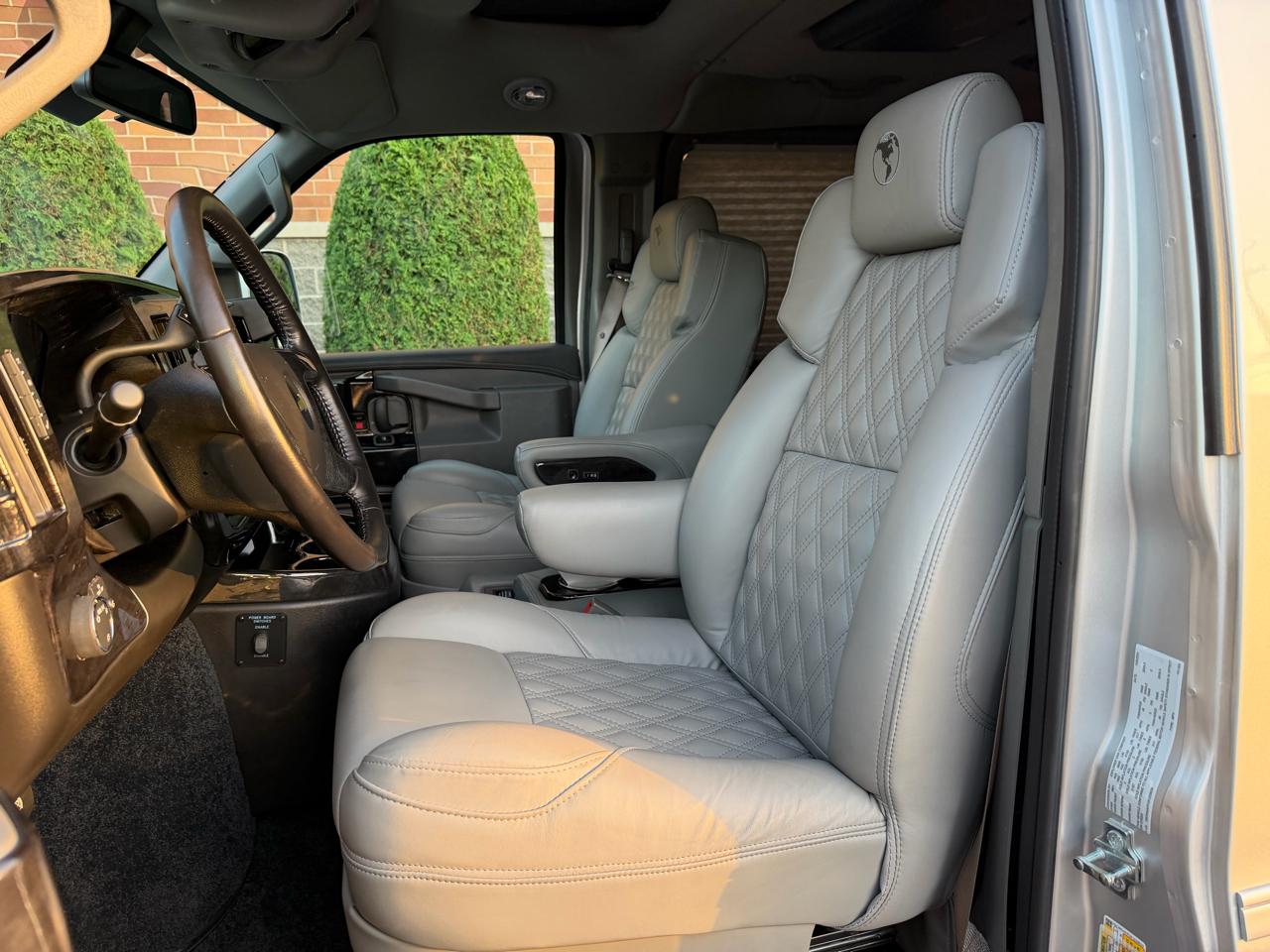 Chevrolet Express 2500 Cargo 2024
