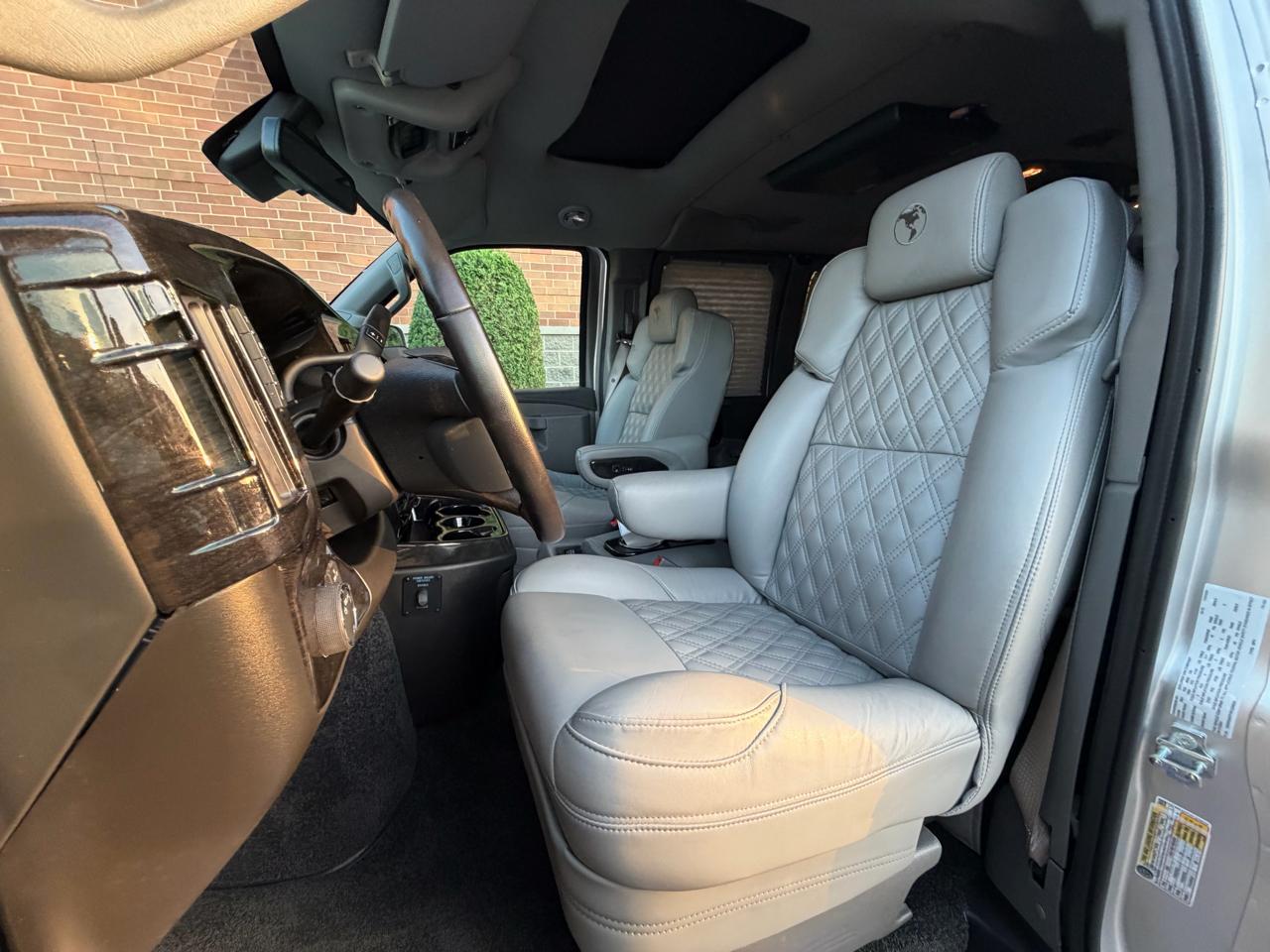 Chevrolet Express 2500 Cargo 2024